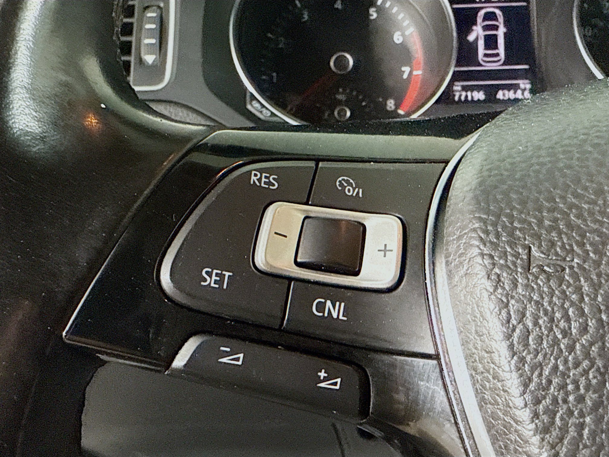 Used 2018 Volkswagen Jetta SE image 14