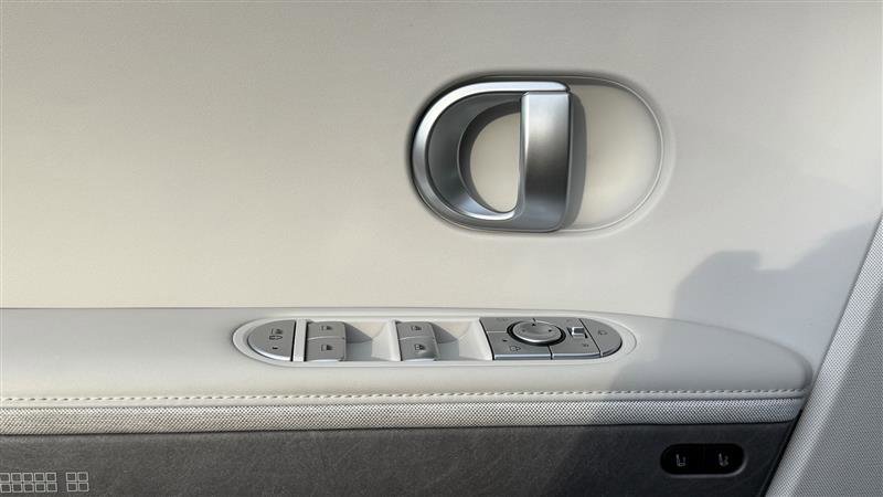 Used 2024 Hyundai Ioniq 5 Limited image 11