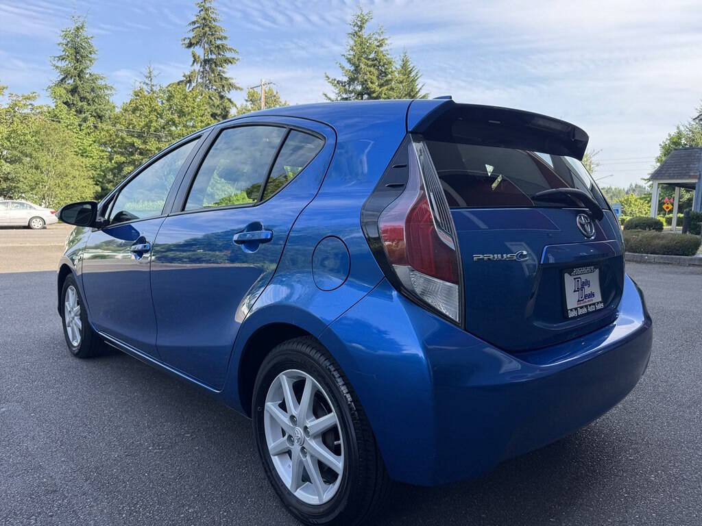 Used 2016 Toyota Prius C Three FWD image 6