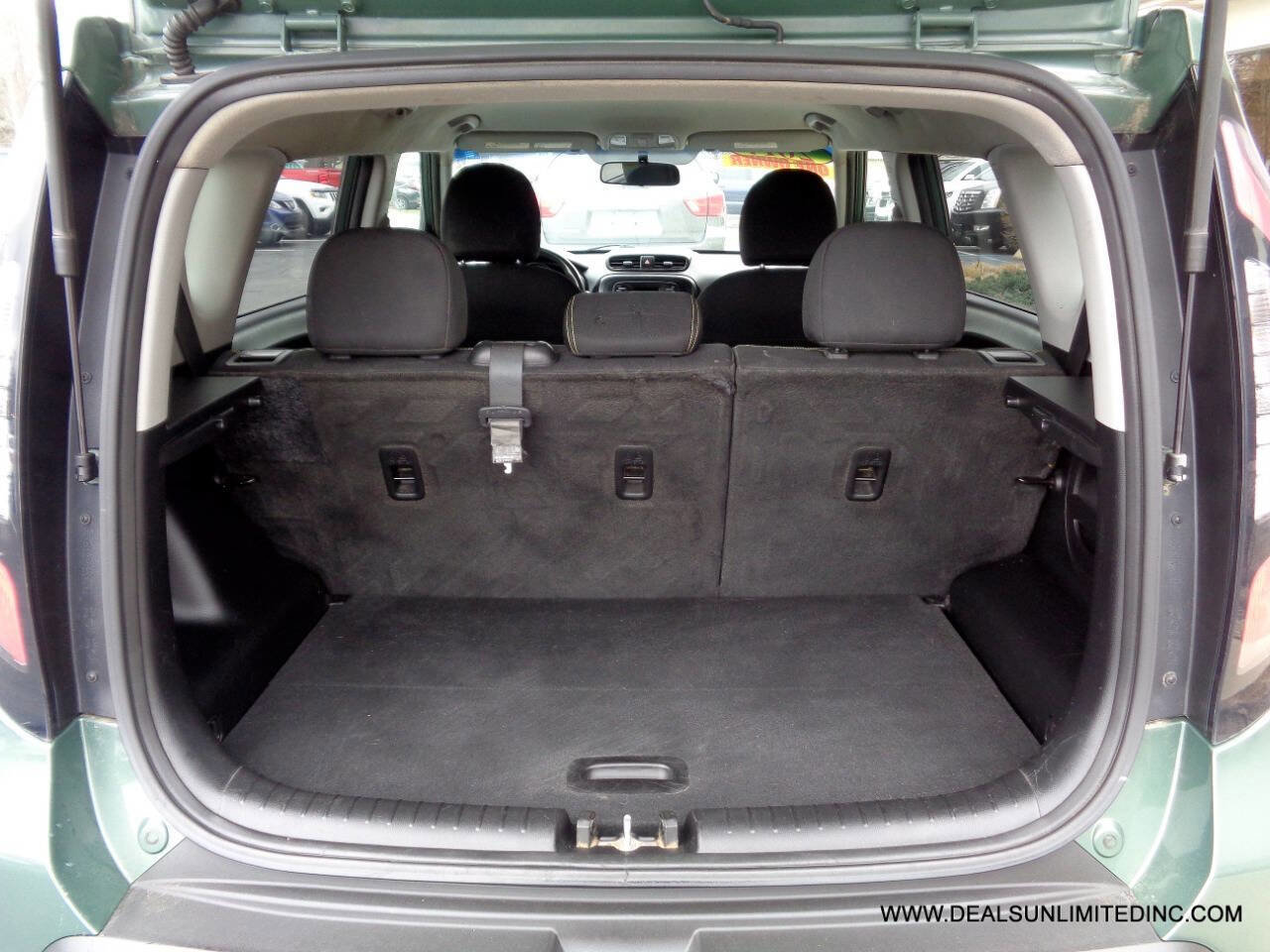 Used 2014 Kia Soul + FWD image 13