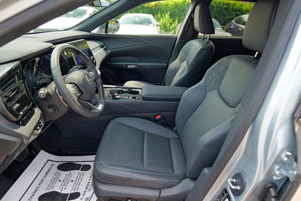 Used 2024 Lexus RX 350h w/ Accessory Package (Z1) AWD/4WD image 21