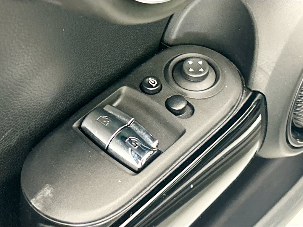 Used 2024 MINI Cooper S FWD image 22