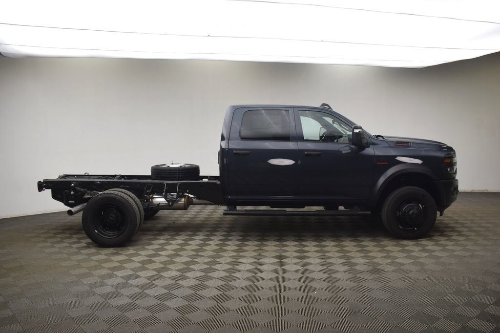 New 2026 RAM 5500 Tradesman AWD/4WD image 3