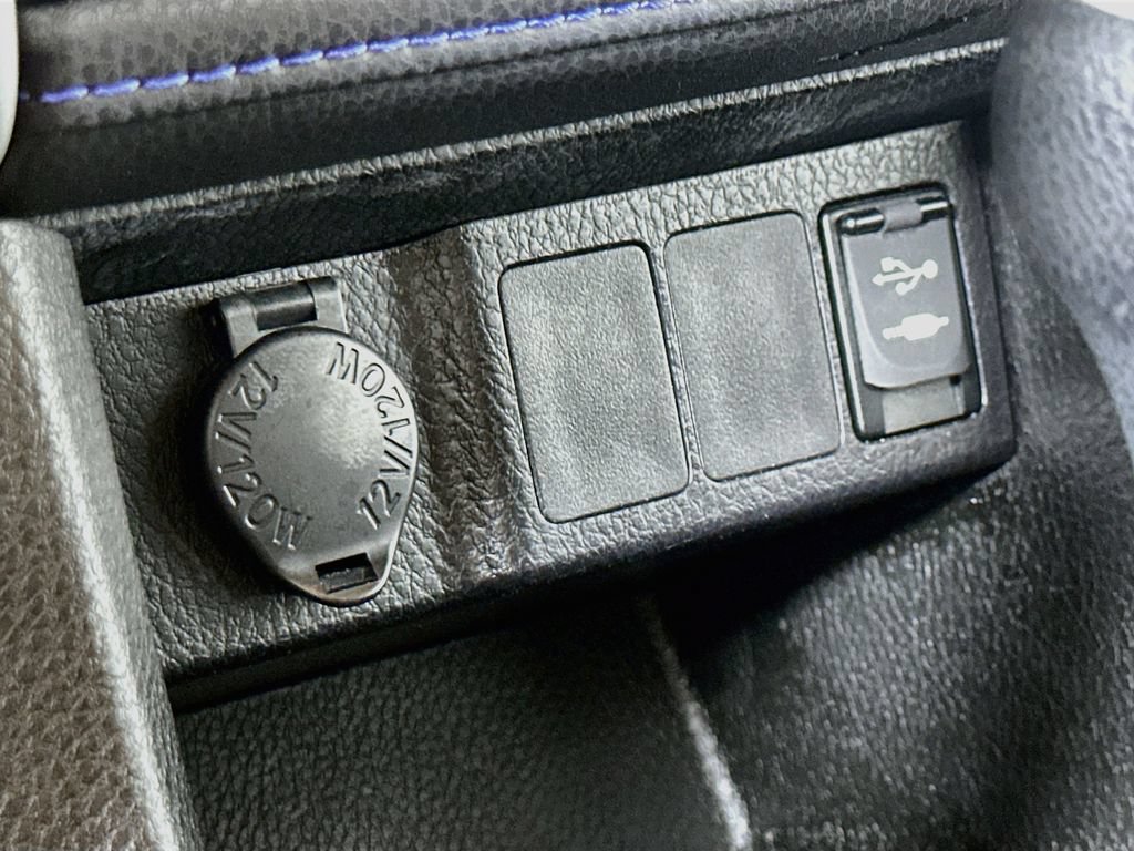 Used 2017 Toyota Corolla SE FWD image 28