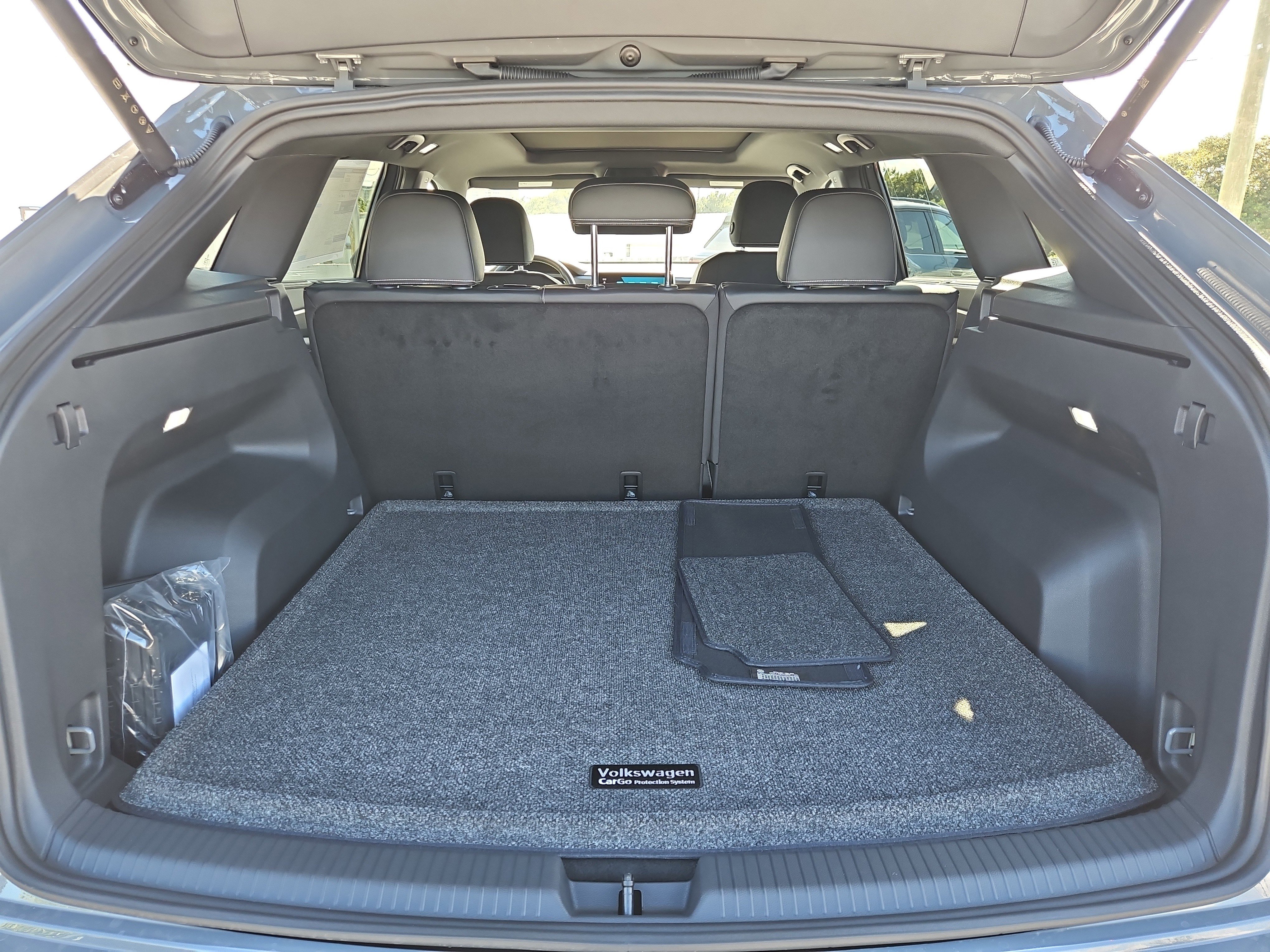 New 2026 Volkswagen Atlas Cross Sport SE image 7