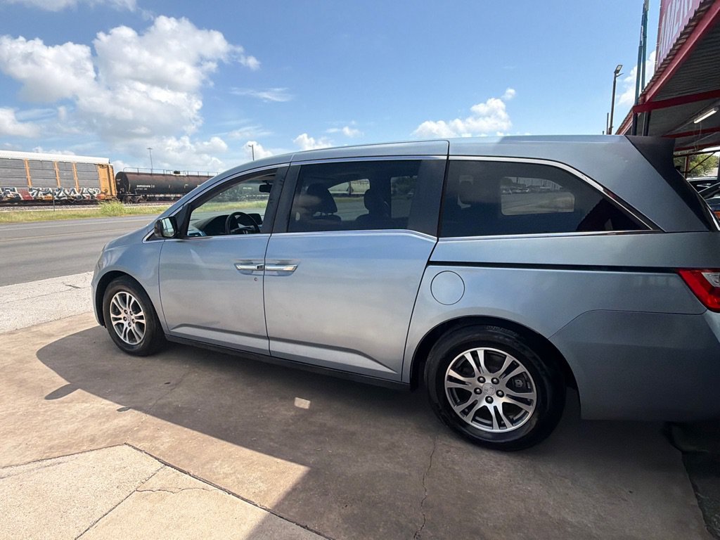 Used 2011 Honda Odyssey EX-L image 16