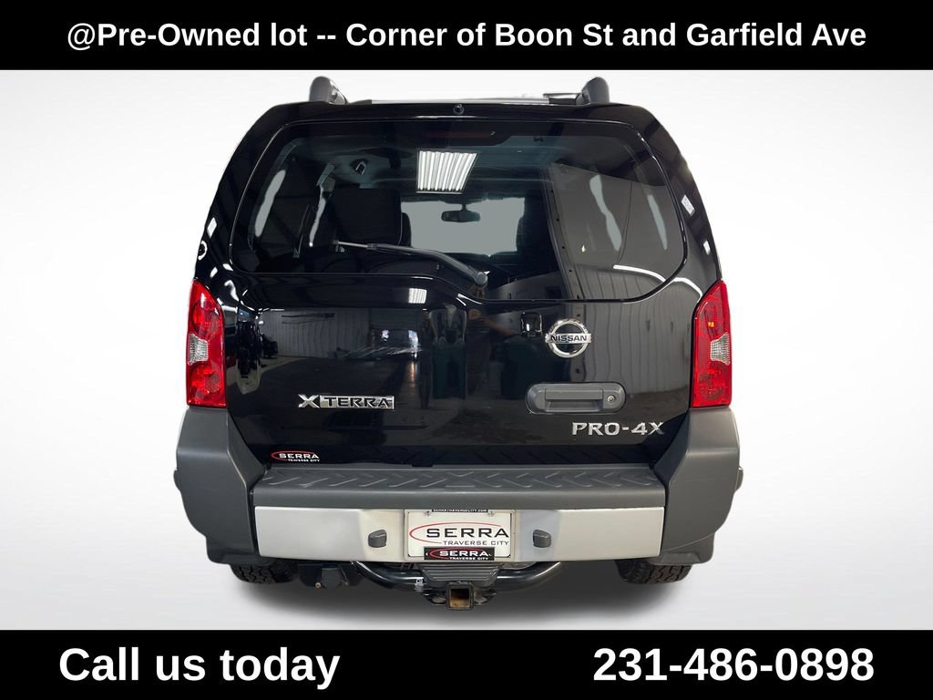 Used 2015 Nissan Xterra PRO-4X AWD/4WD image 4