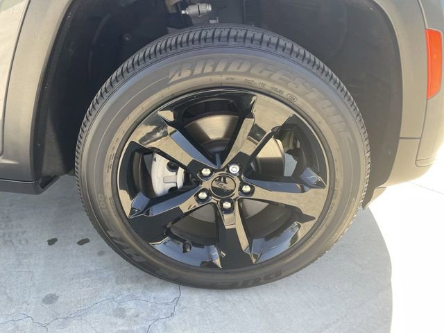 Used 2021 Jeep Grand Cherokee L Laredo image 33