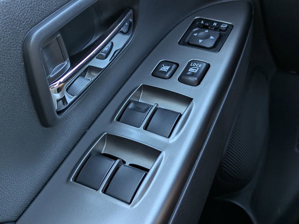 New 2025 Mitsubishi Outlander Sport SE image 23