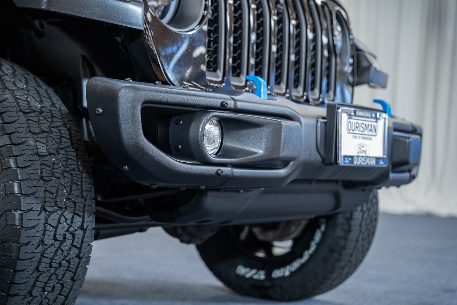 Used 2023 Jeep Wrangler Unlimited Rubicon 4xe w/ Steel Bumper Group AWD/4WD image 13