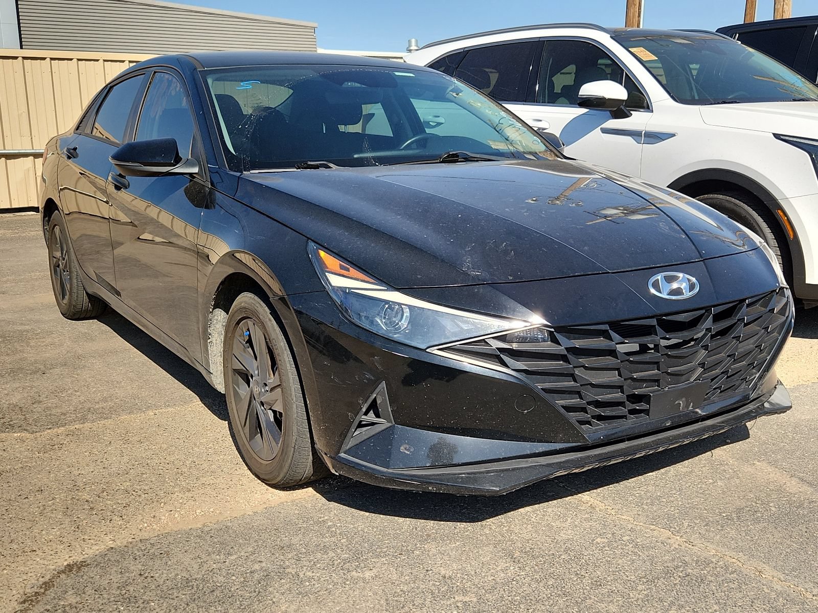 Used 2022 Hyundai Elantra SEL w/ Convenience Package FWD image 4