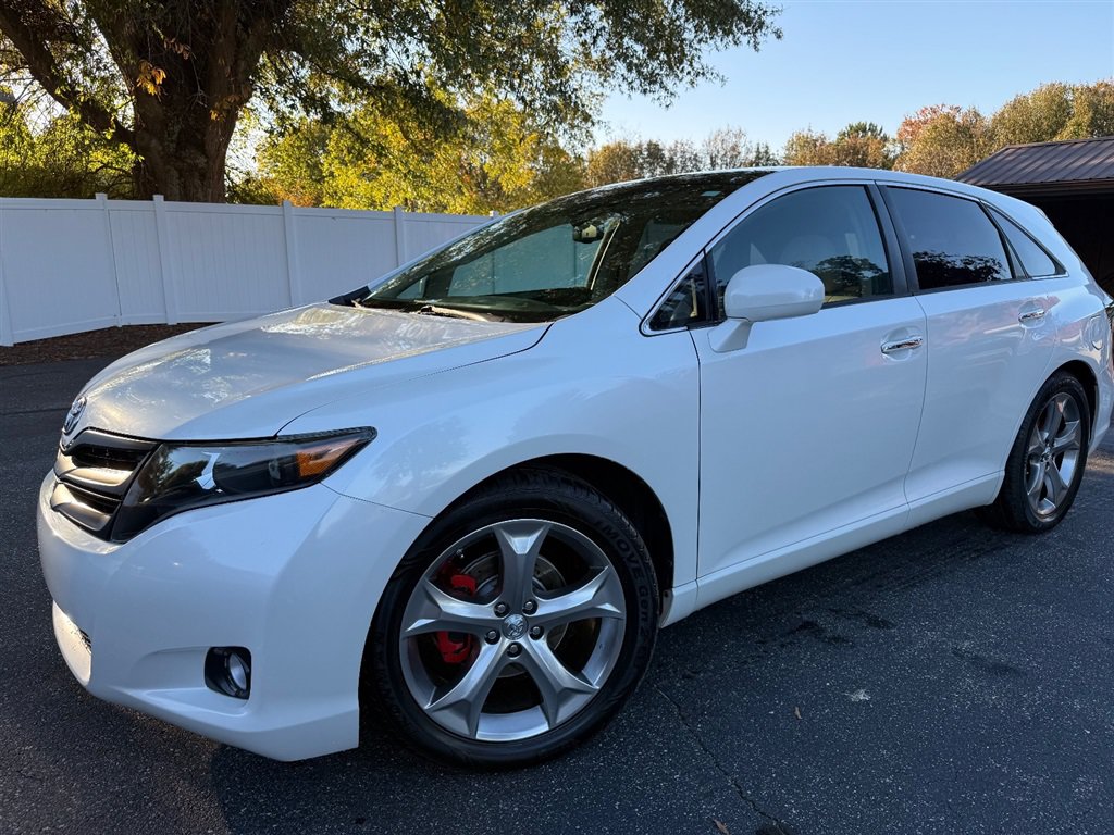 Used 2011 Toyota Venza w/ Convenience Pkg