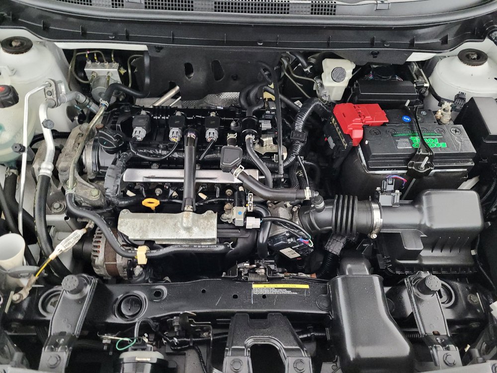 Used 2021 Nissan Kicks S FWD image 30