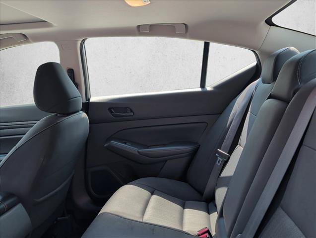 Used 2024 Nissan Altima 2.5 SV w/ SV Premium Package FWD image 20