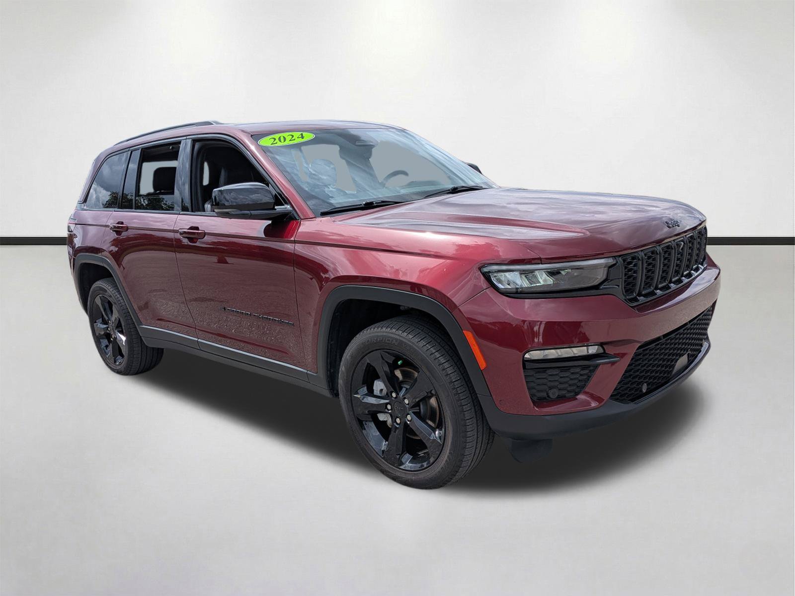 Used 2024 Jeep Grand Cherokee Limited w/ Luxury Tech Group II AWD/4WD image 2