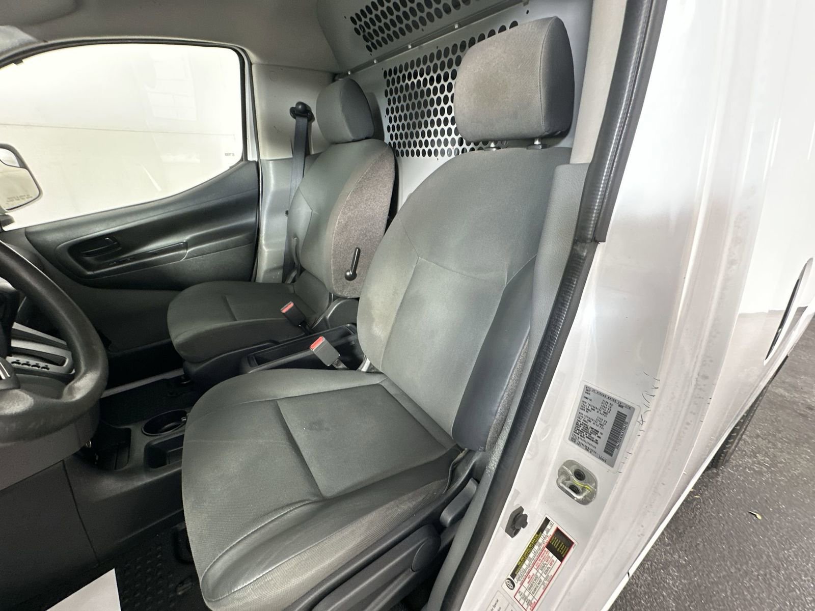 Used 2020 Nissan NV200 SV image 15