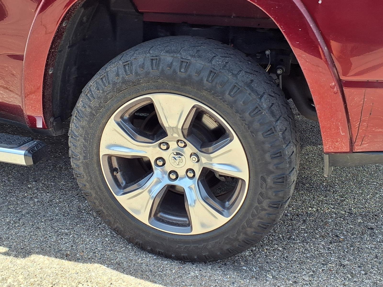 Used 2021 RAM 1500 Laramie AWD/4WD image 7