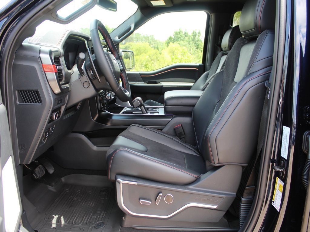 New 2025 Ford F150 Raptor image 4