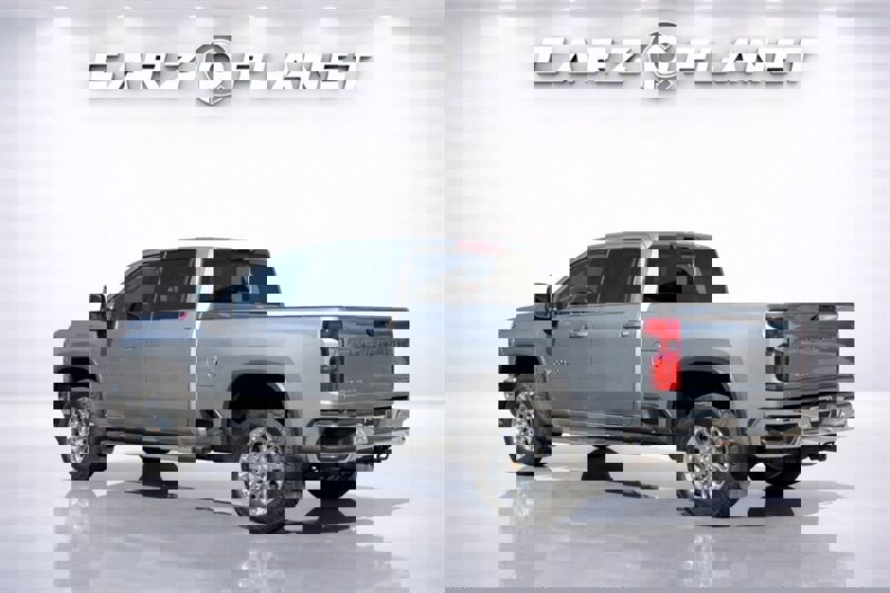 Used 2024 Chevrolet Silverado 3500 LTZ w/ LTZ Convenience Package image 5