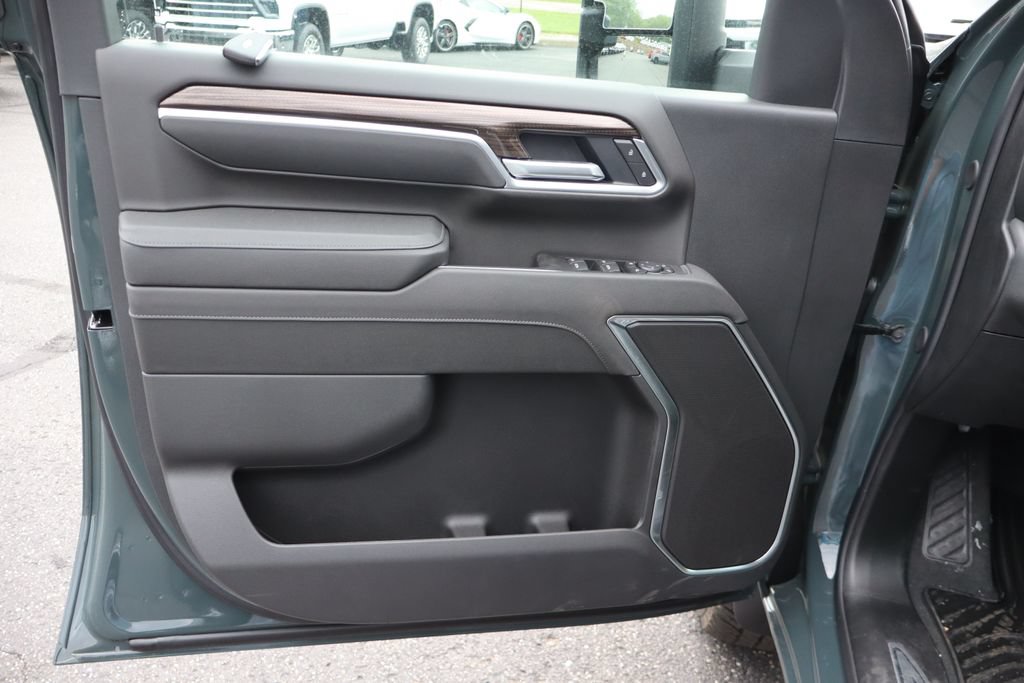 New 2026 Chevrolet Silverado 2500 LT w/ Safety Package AWD/4WD image 4
