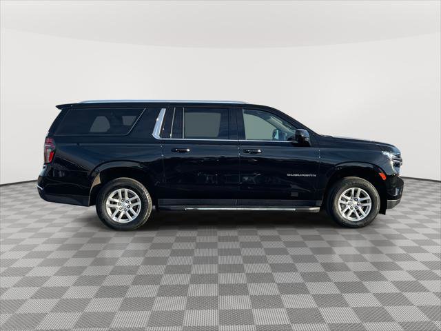 Used 2024 Chevrolet Suburban LT image 4