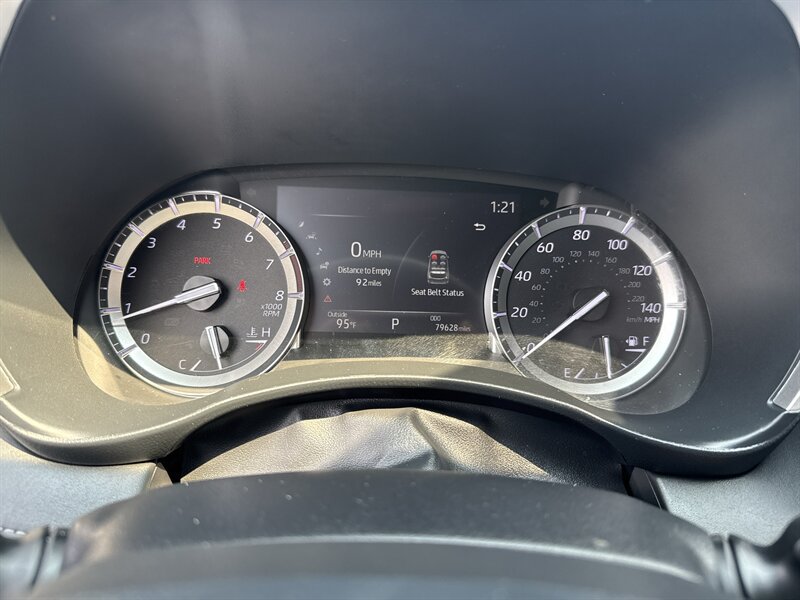 Used 2022 Toyota Highlander XSE AWD/4WD image 38