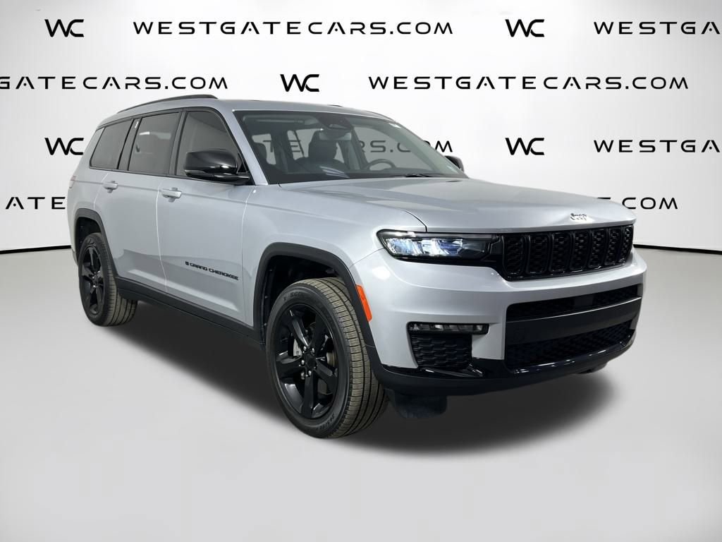 Used 2023 Jeep Grand Cherokee L Limited w/ Black Appearance Package image 50