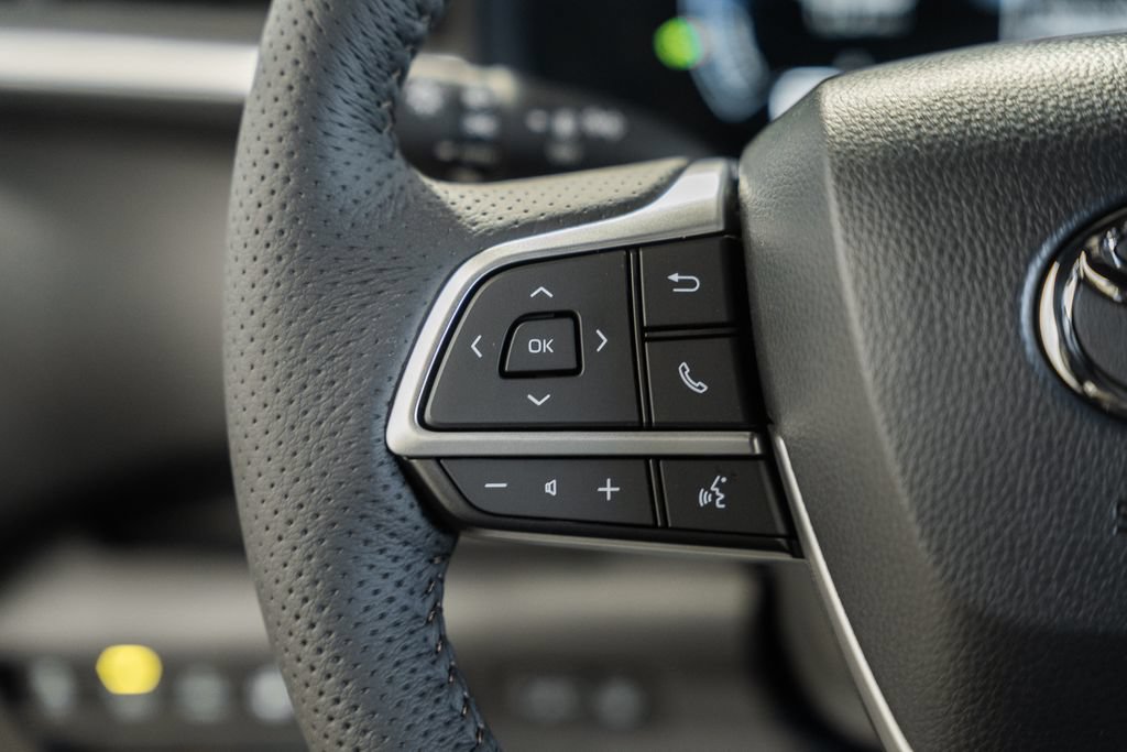 New 2026 Toyota Sienna Platinum AWD/4WD image 30