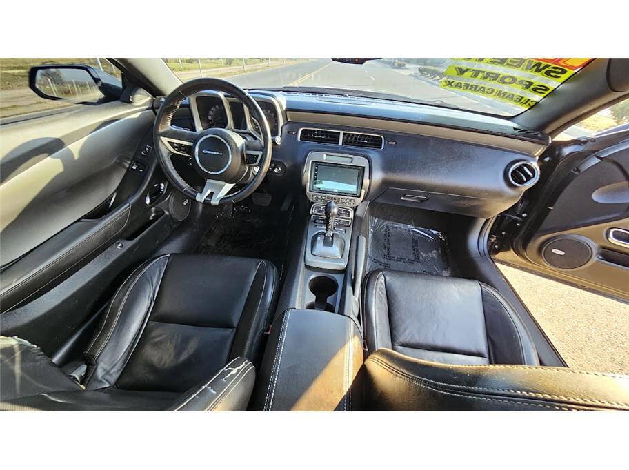 Used 2011 Chevrolet Camaro SS w/ RS Package image 18