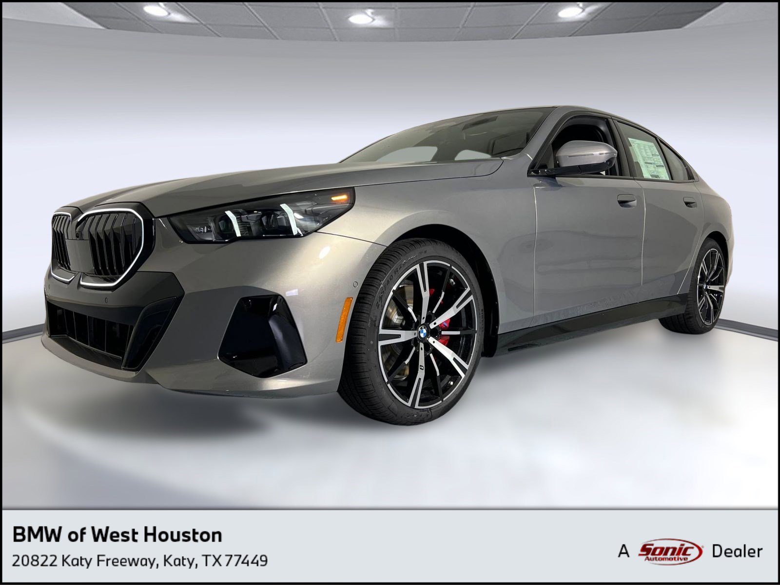 New 2026 BMW 530i xDrive w/ M Sport Package