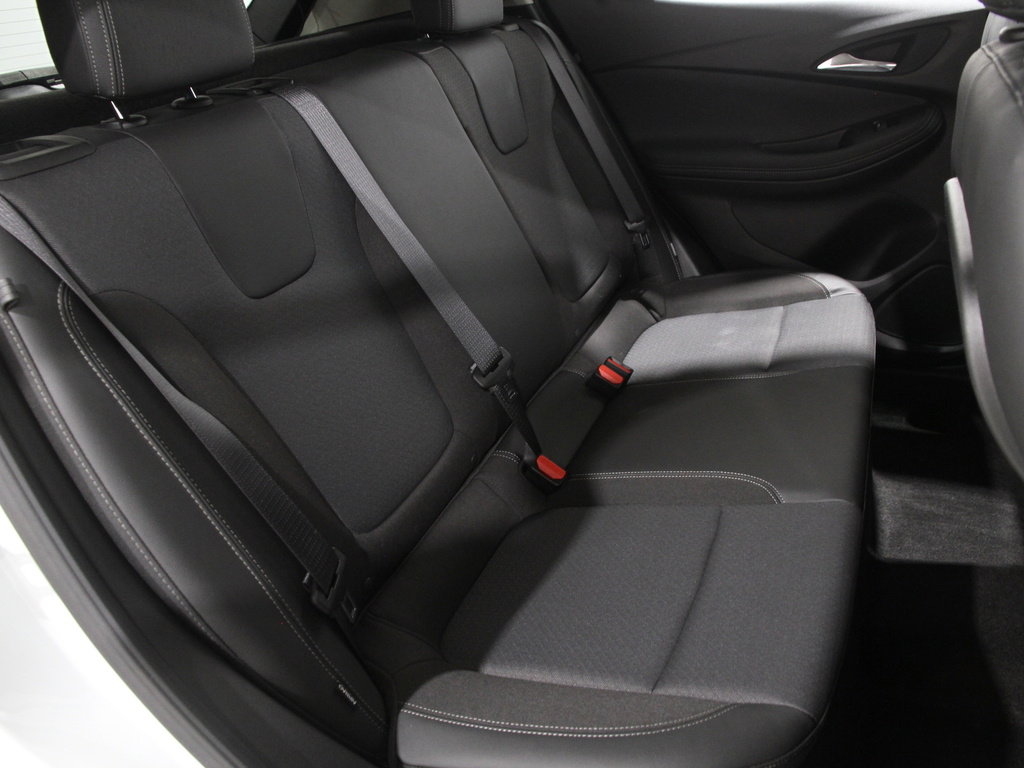 Certified 2022 Buick Encore GX Preferred w/ Cold Weather Comfort Package image 17