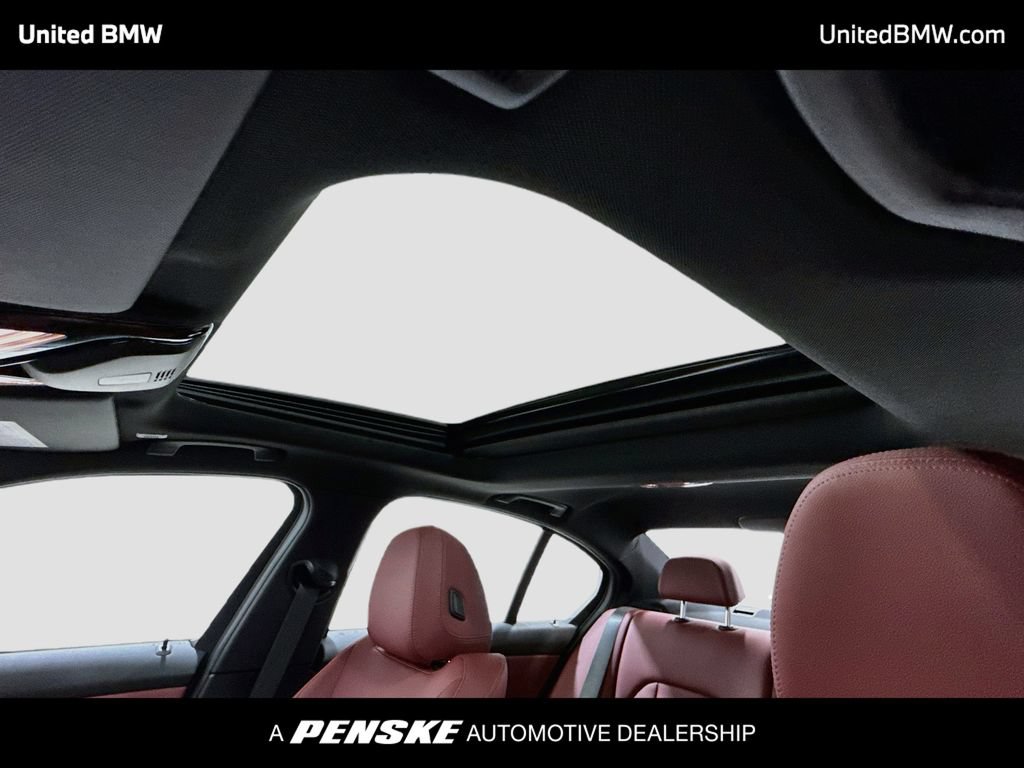 New 2026 BMW 330i Sedan w/ M Sport Package RWD image 19