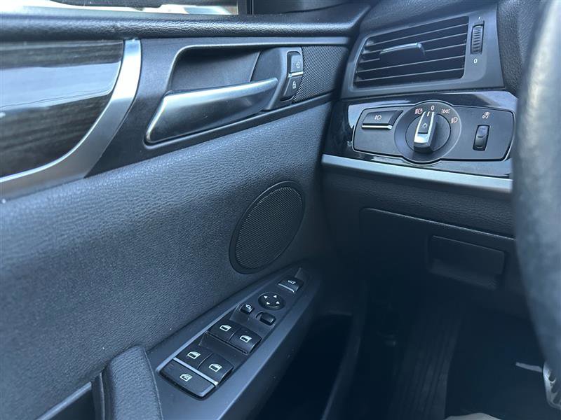 Used 2017 BMW X3 xDrive28i image 37