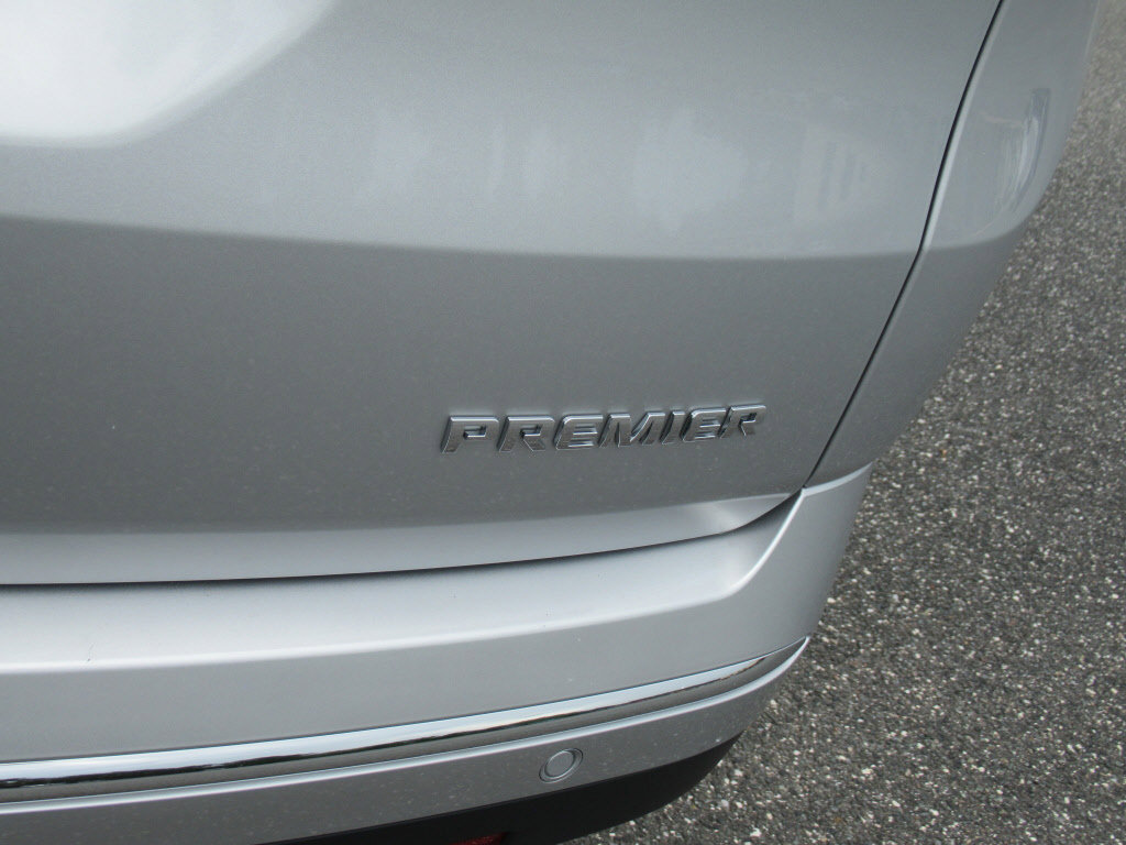 Used 2020 Chevrolet Traverse Premier FWD image 7