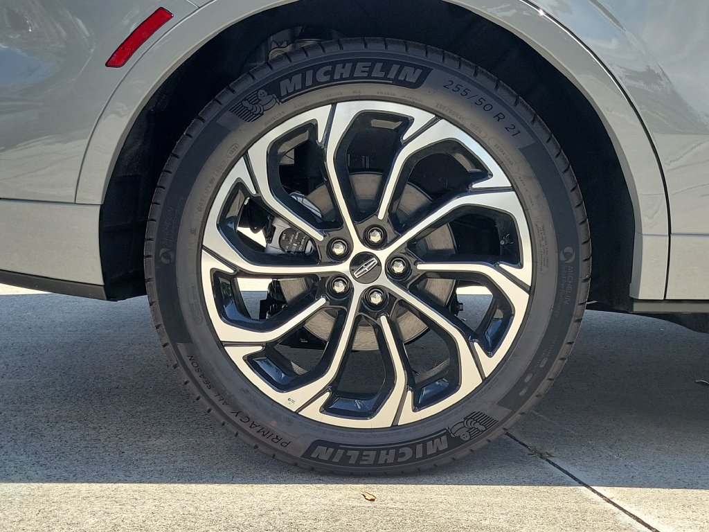 New 2026 Lincoln Nautilus Reserve AWD/4WD image 5