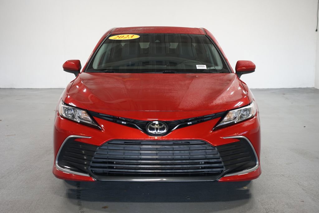 Used 2023 Toyota Camry LE video 2