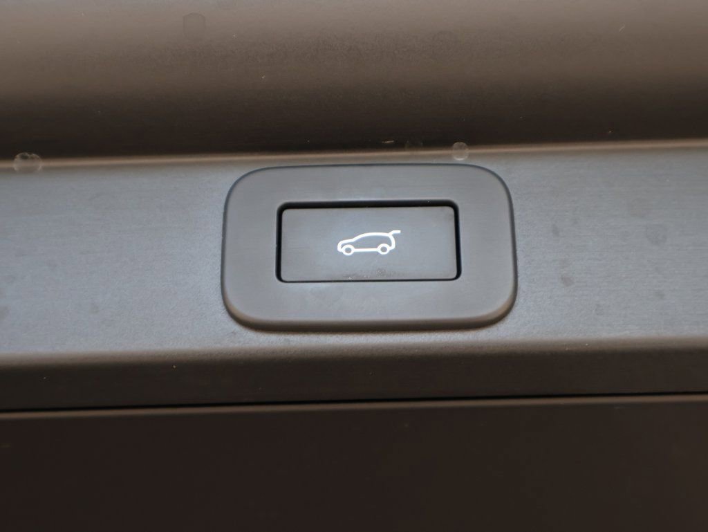 Used 2023 Land Rover Range Rover SE AWD/4WD image 16