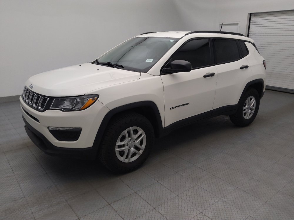Used 2018 Jeep Compass Sport image 2