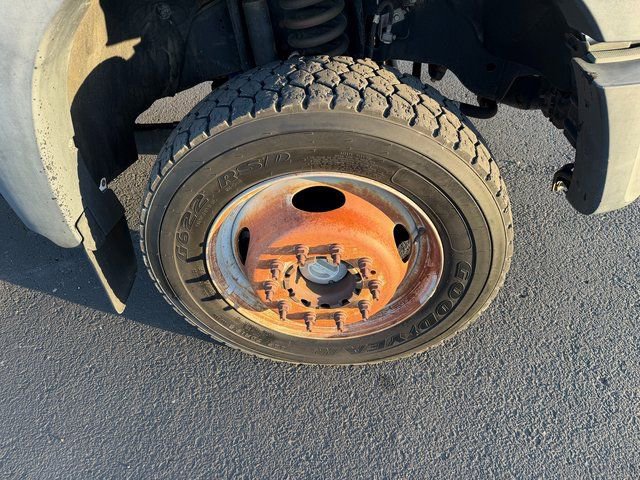 Used 2011 Ford F450 XL w/ PWR Equipment Group image 8