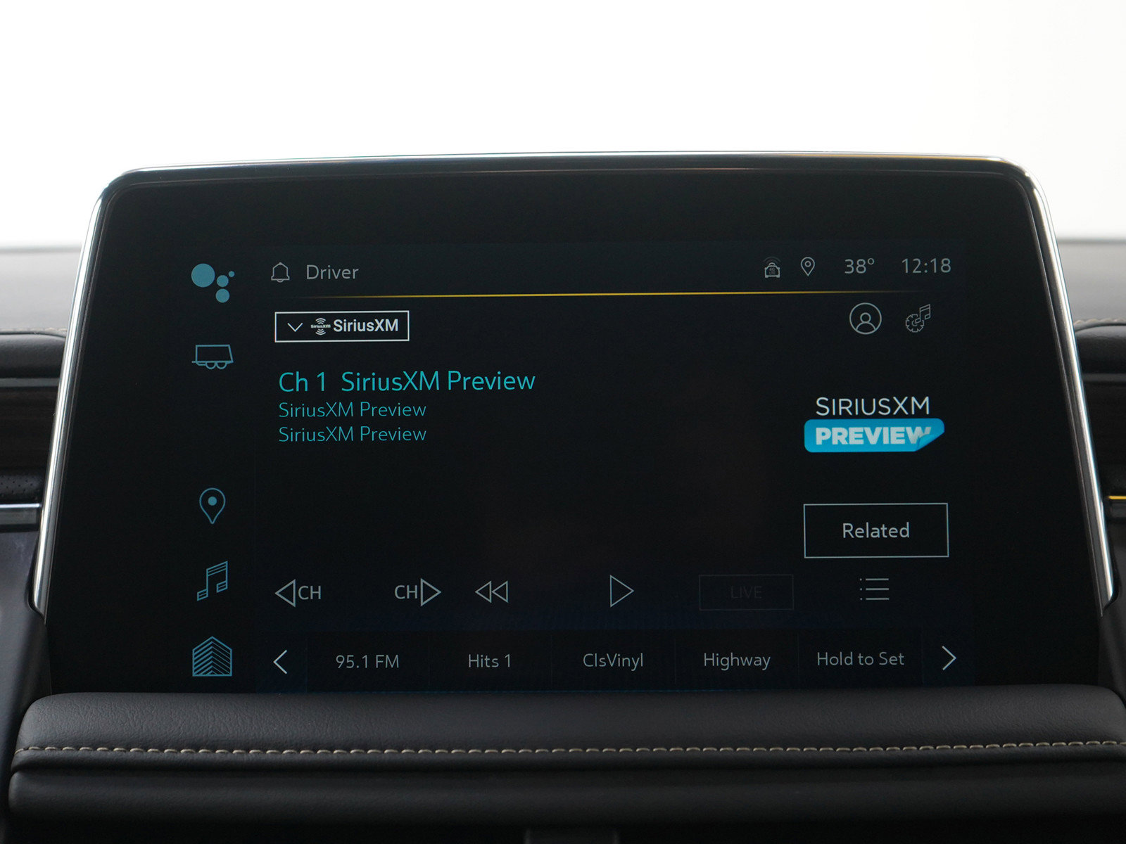 Used 2024 Chevrolet Tahoe Premier AWD/4WD image 19