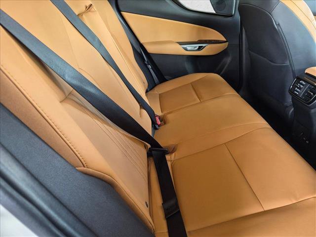 Used 2024 Lexus NX 250 FWD w/ Towing Package (2000 Lbs) image 19