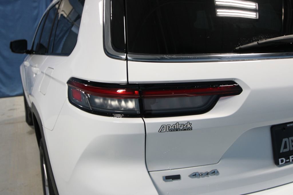 Used 2021 Jeep Grand Cherokee L Limited image 42