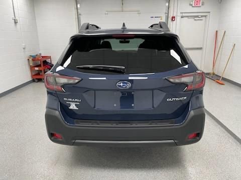 Used 2025 Subaru Outback Premium image 4