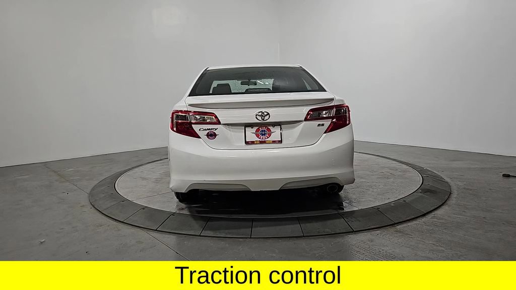 Used 2012 Toyota Camry SE image 4