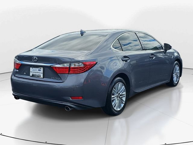 Used 2015 Lexus ES 350 w/ Luxury Package image 3