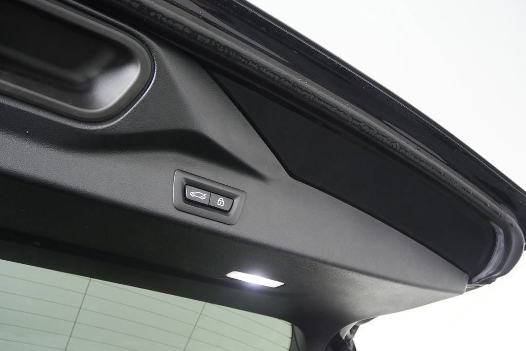 Used 2022 BMW X5 M w/ Competition Package 2 image 18