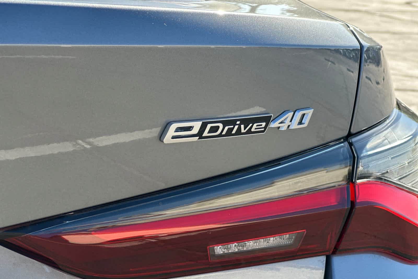 Used 2022 BMW i4 eDrive40 RWD image 28