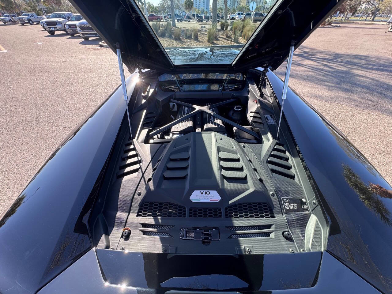 Used 2022 Lamborghini Huracan EVO image 55