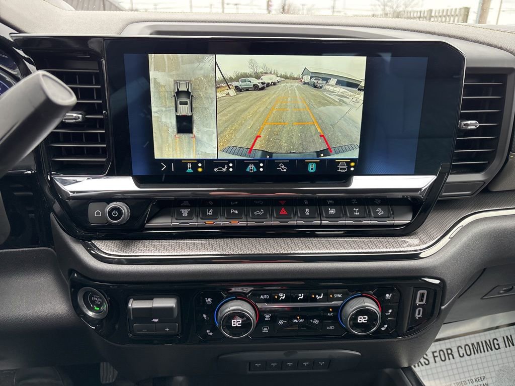 Used 2024 Chevrolet Silverado 2500 ZR2 w/ Technology Package image 33