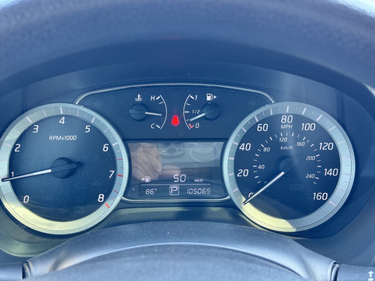 Used 2014 Nissan Sentra SR FWD image 40